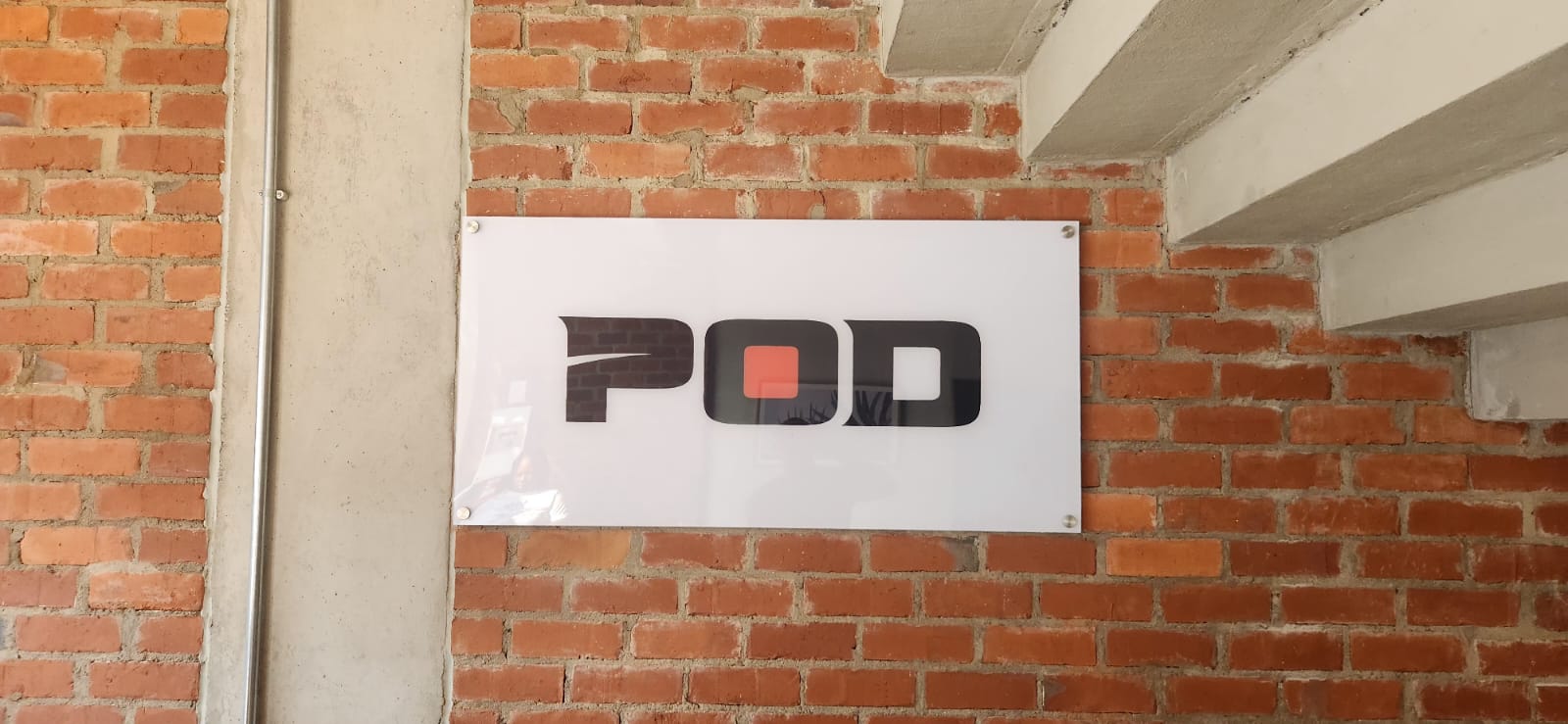 UV Flatbed Printing — Paulet Print service